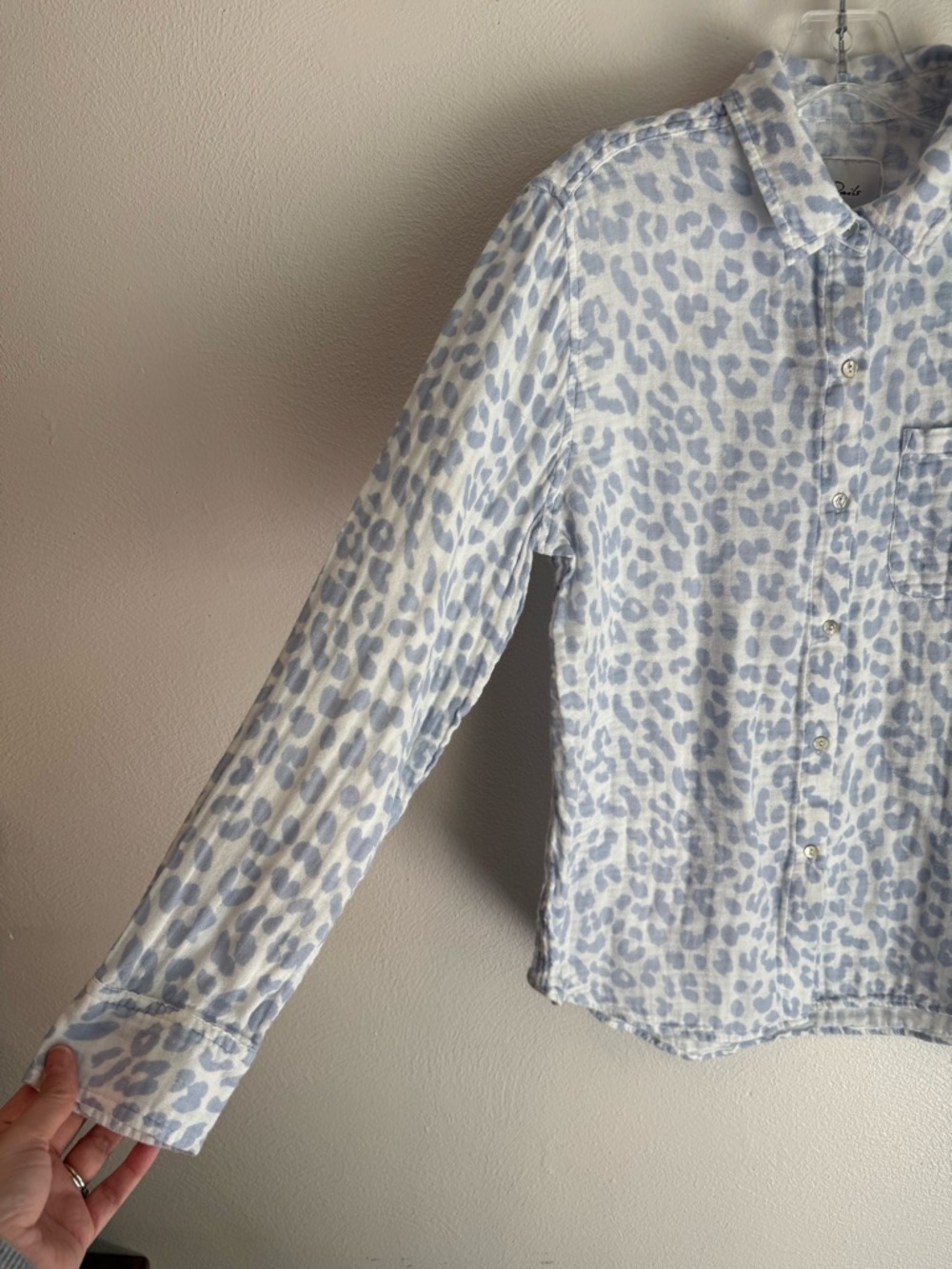 Rails Josephine Animal Light Blue and White Button-Up Shirt Organic Cotton - Picture 6 of 10